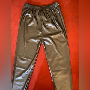 Black shiny skinny pants size 4